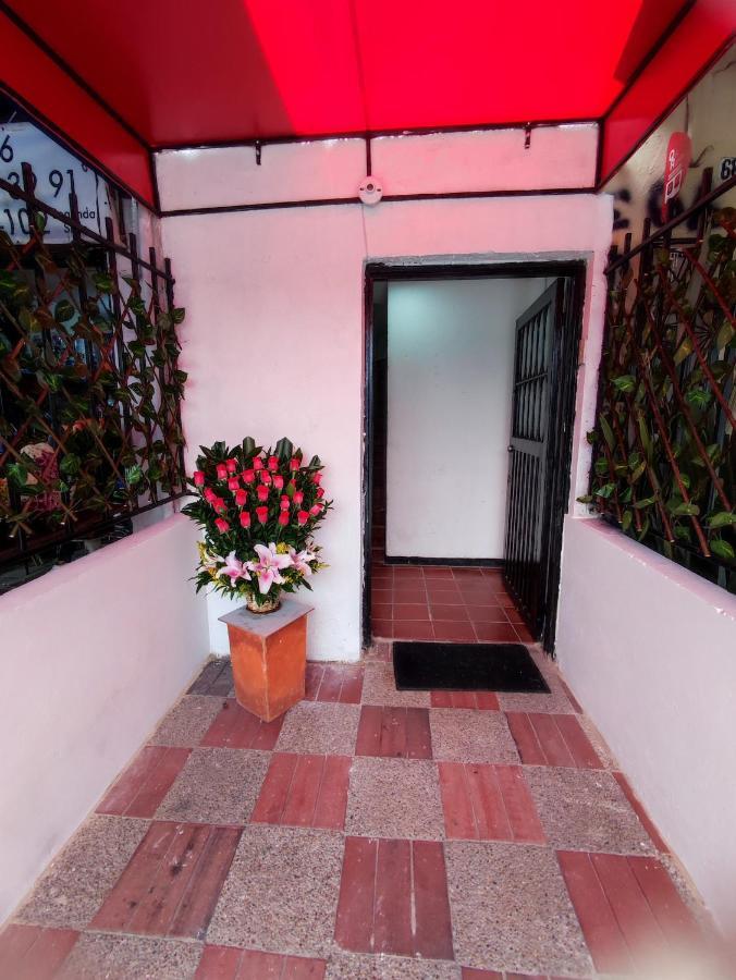 Hotel Baruch Capsula Bogotá Exterior foto